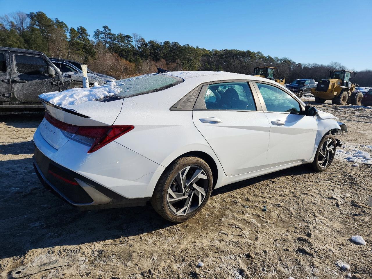 2025 Hyundai Elantra Sel Sport - Фото 3