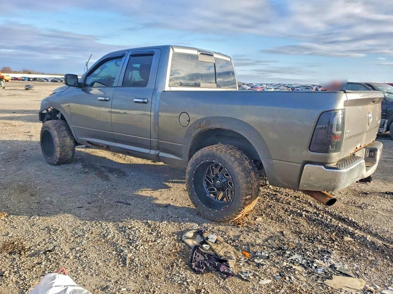 2009 Dodge Ram 1500 - Фото 2