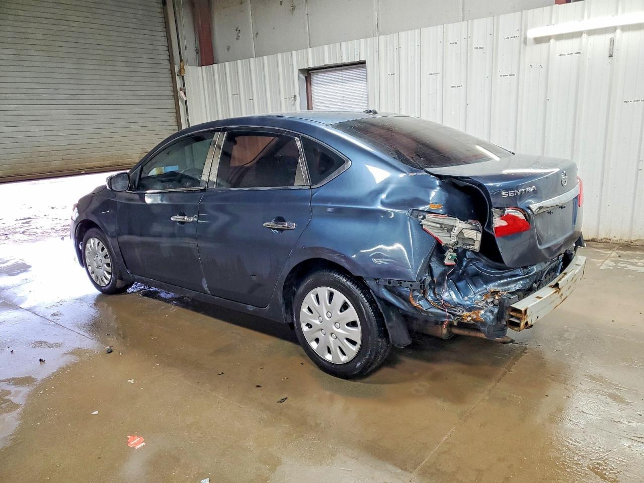 2016 Nissan Sentra S - Фото 2
