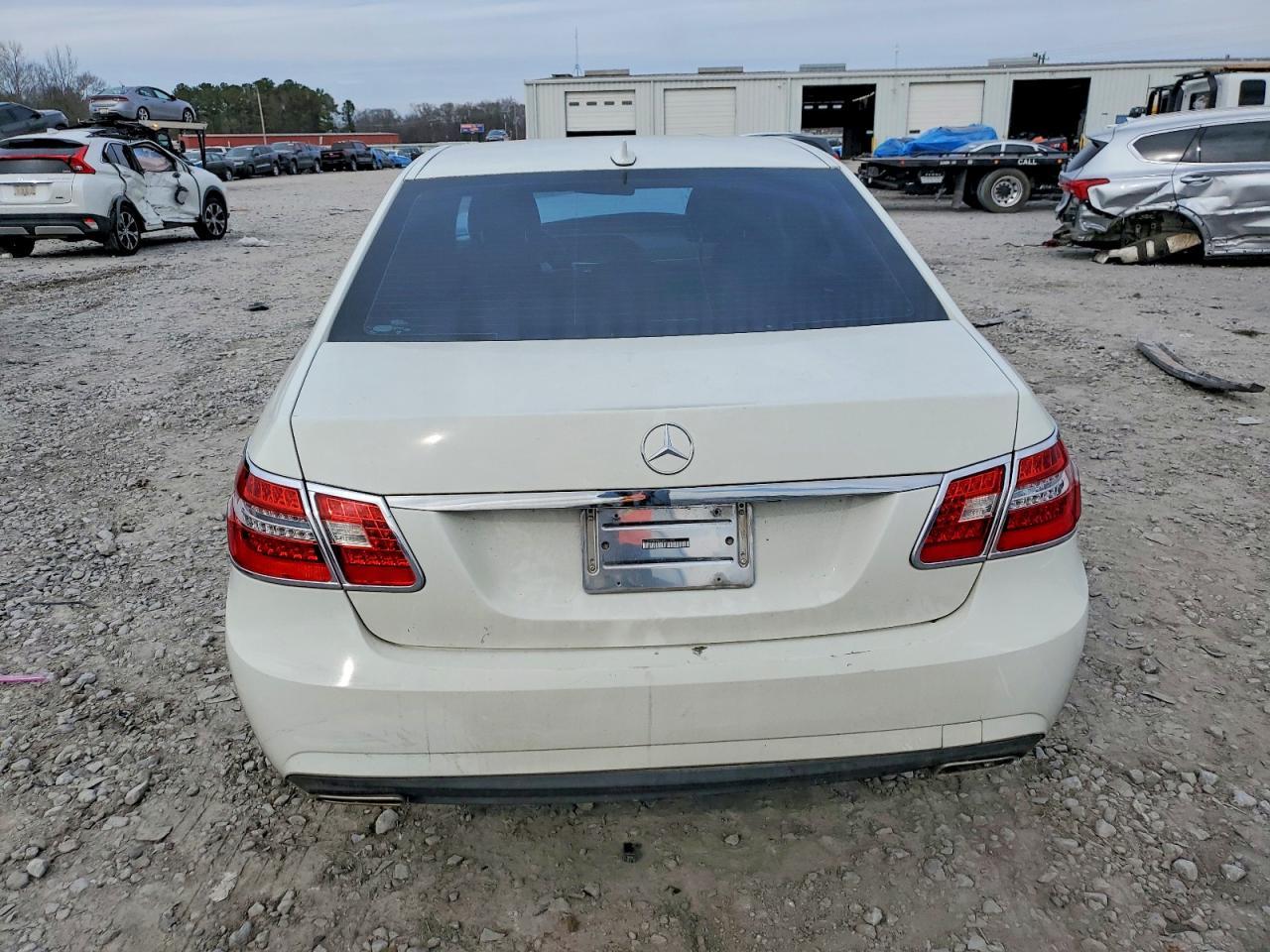 2010 Mercedes-Benz E 350 - Фото 6