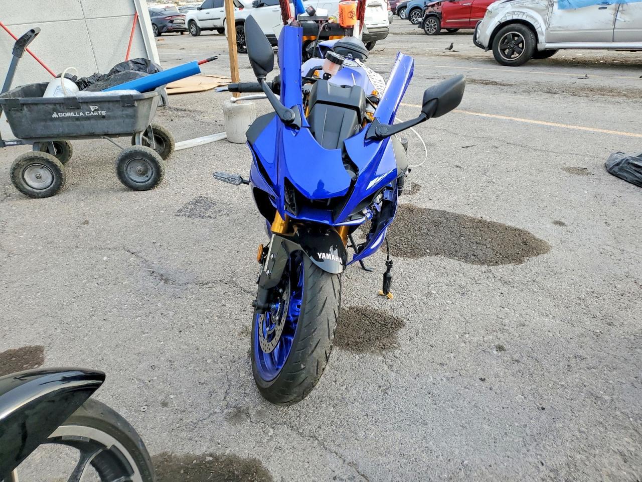 2025 Yamaha Yzfr7 - Фото 2