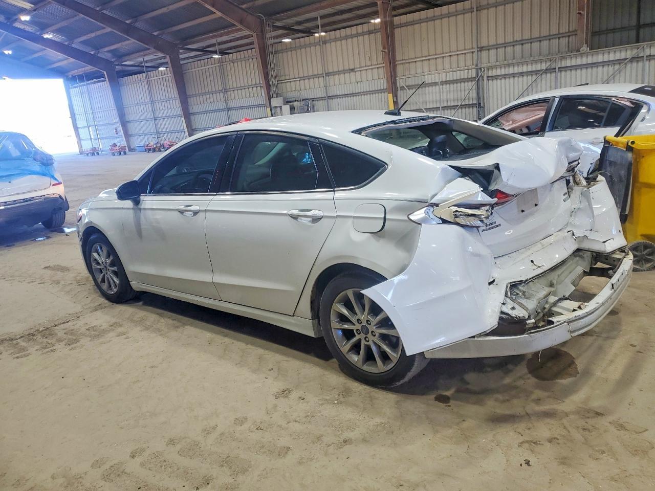 2017 Ford Fusion - Image 2