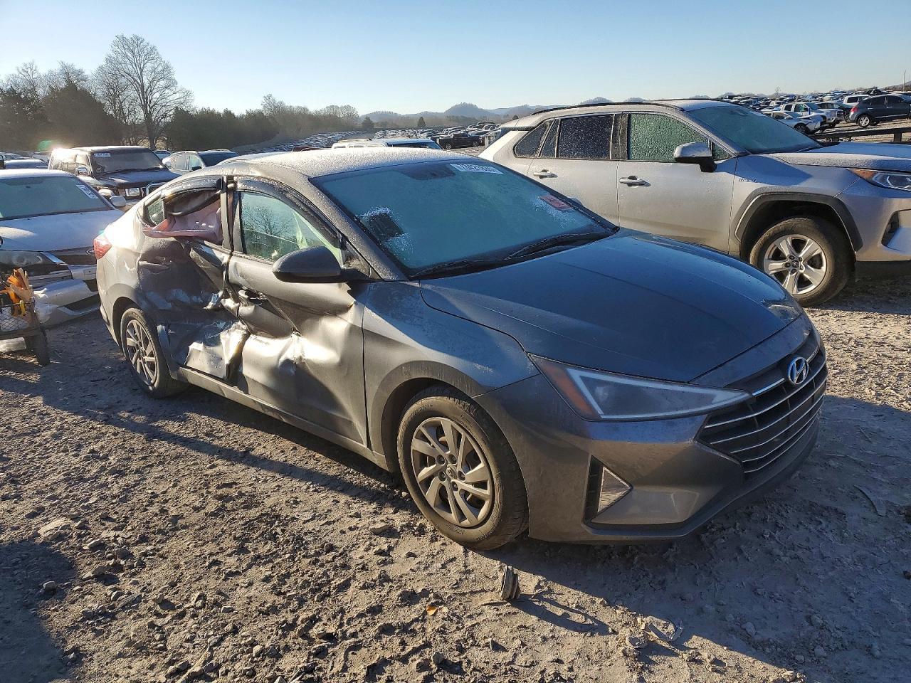 2019 Hyundai Elantra Se - Фото 4