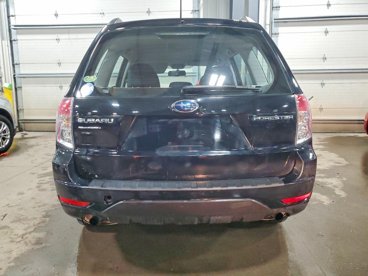 2011 Subaru Forester 2.5X - Фото 6