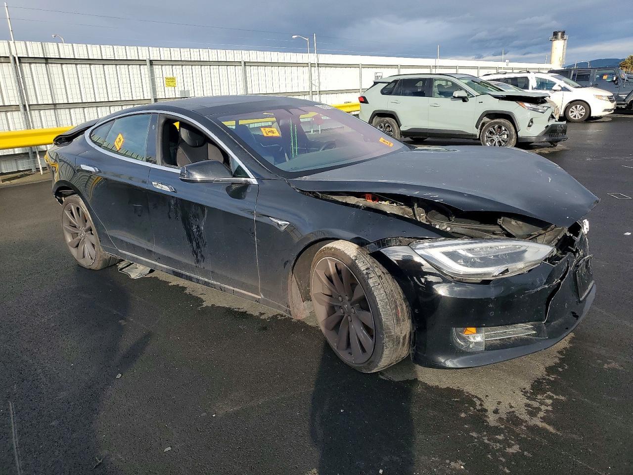 2017 Tesla Model S - Фото 4