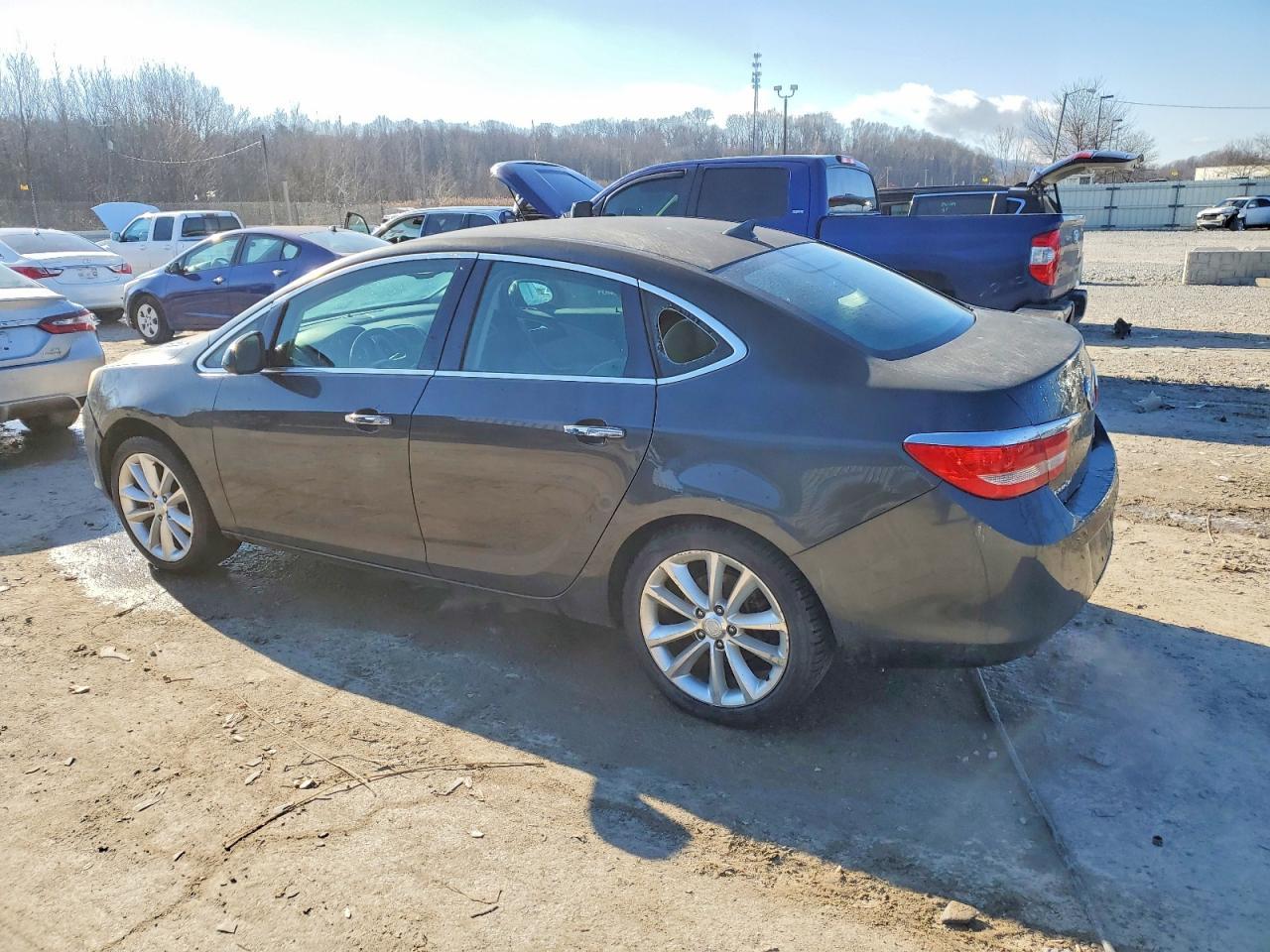 2014 Buick Verano Convenience - Фото 2