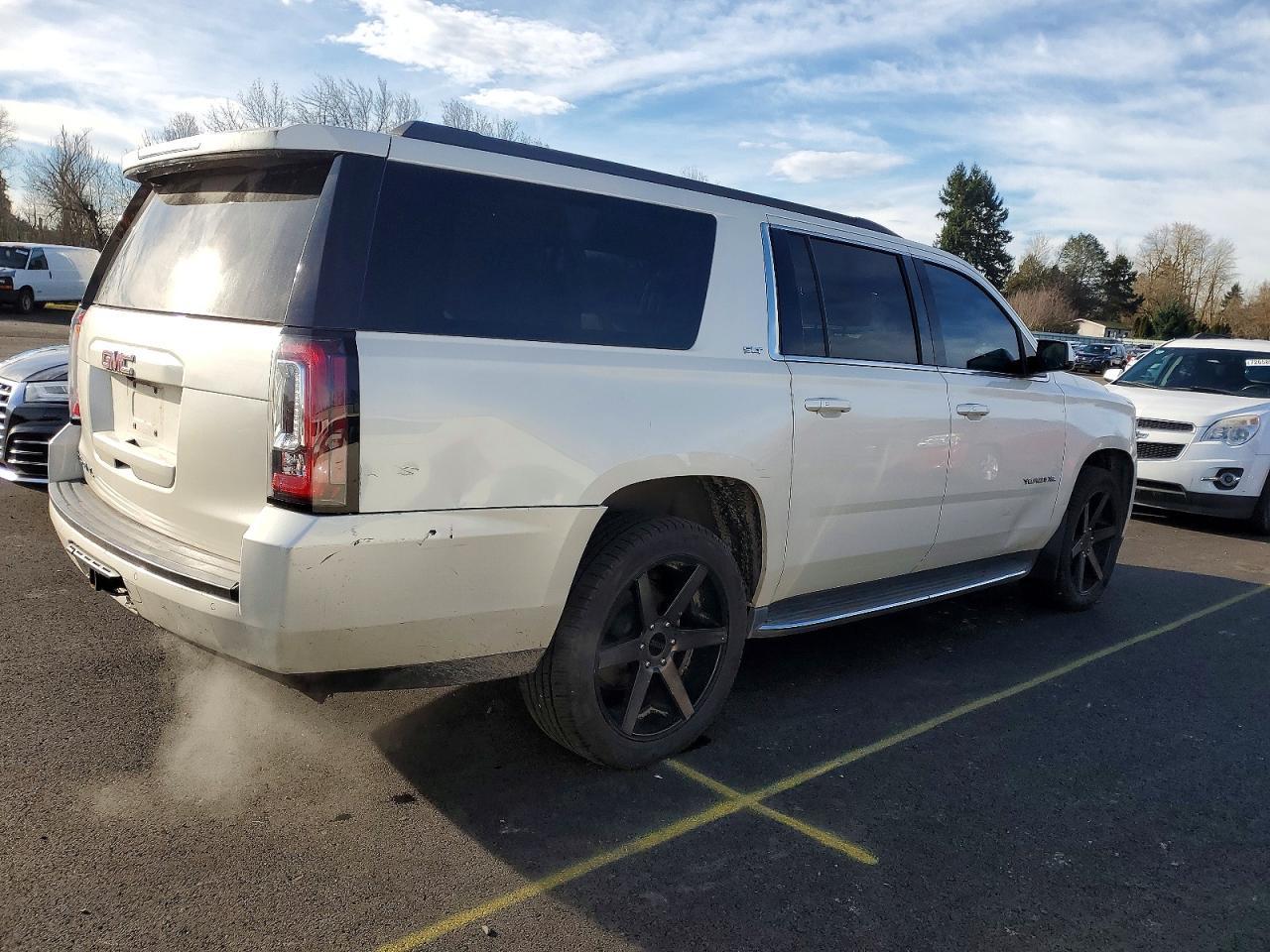 2015 GMC Yukon Xl - Фото 3