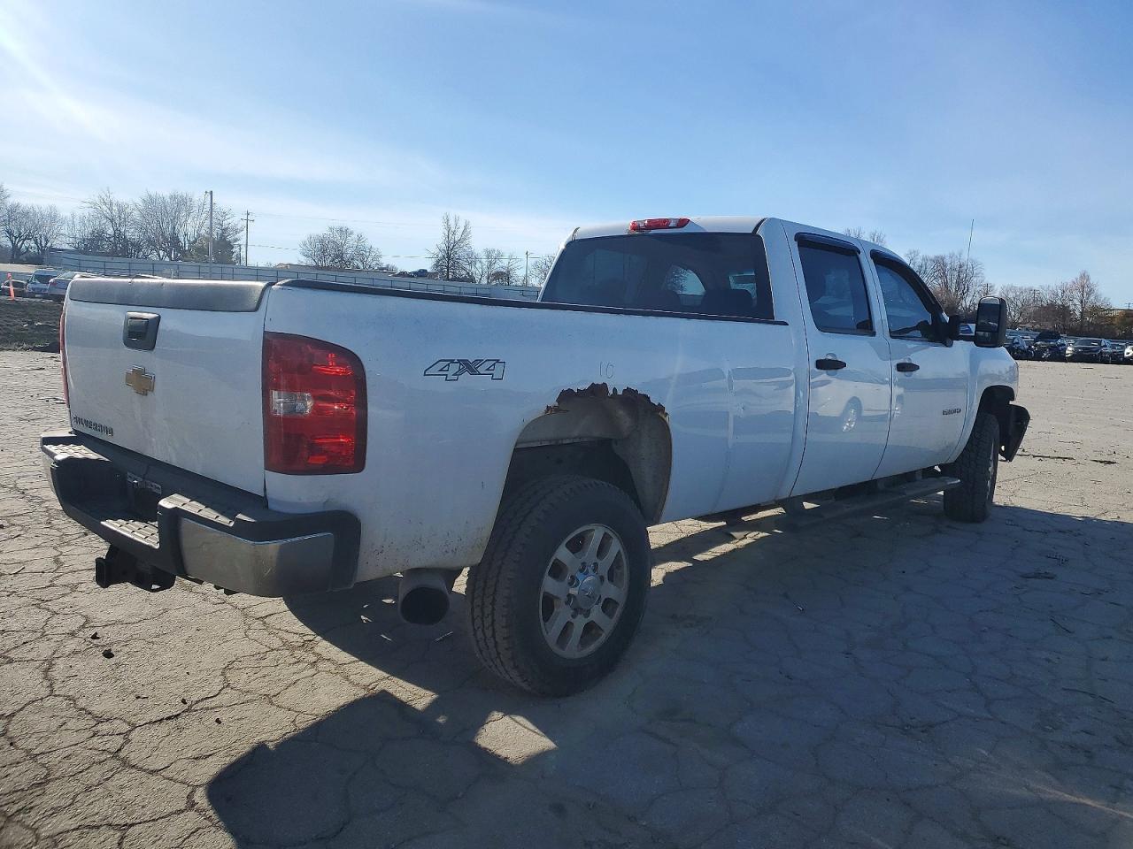 2013 Chevrolet Silverado K2500 Heavy Duty - Фото 3