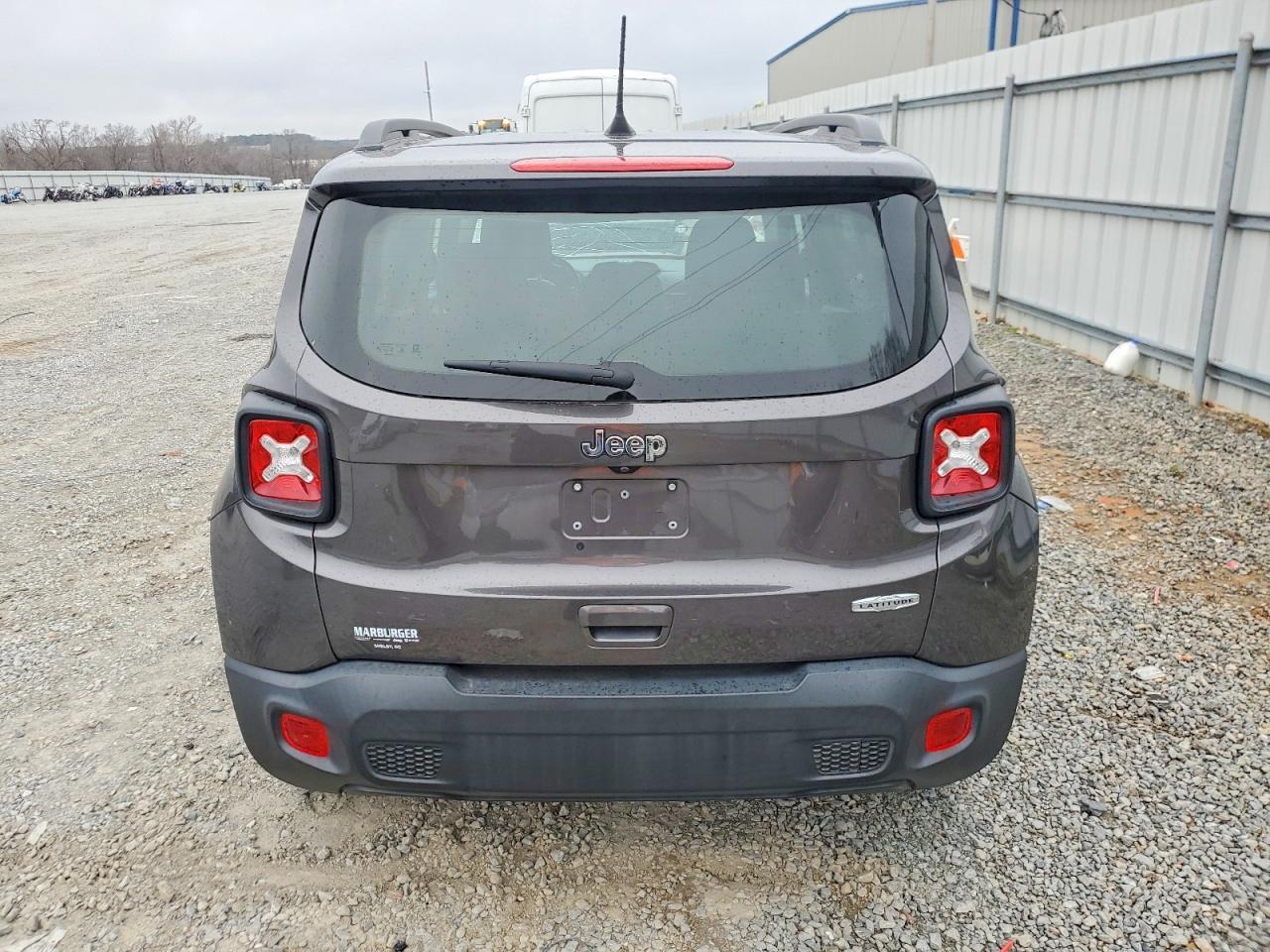 2021 Jeep Renegade Latitude - Image 6