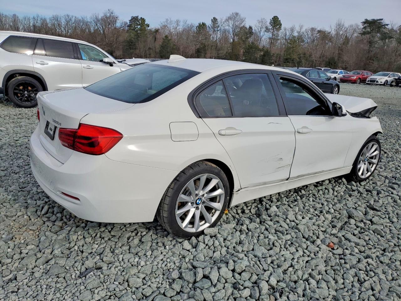 2018 BMW 320 Xi - Image 3