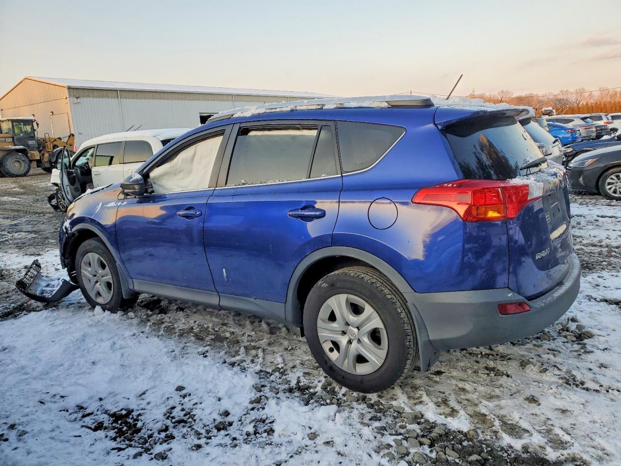 2015 Toyota Rav4 Le - Фото 2
