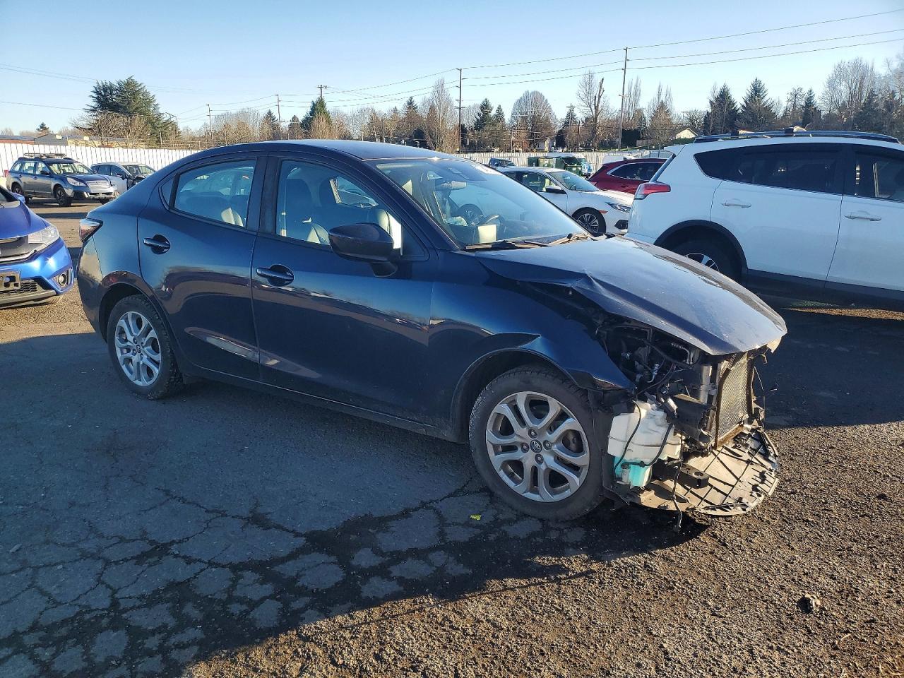2017 Toyota Yaris Ia - Фото 4