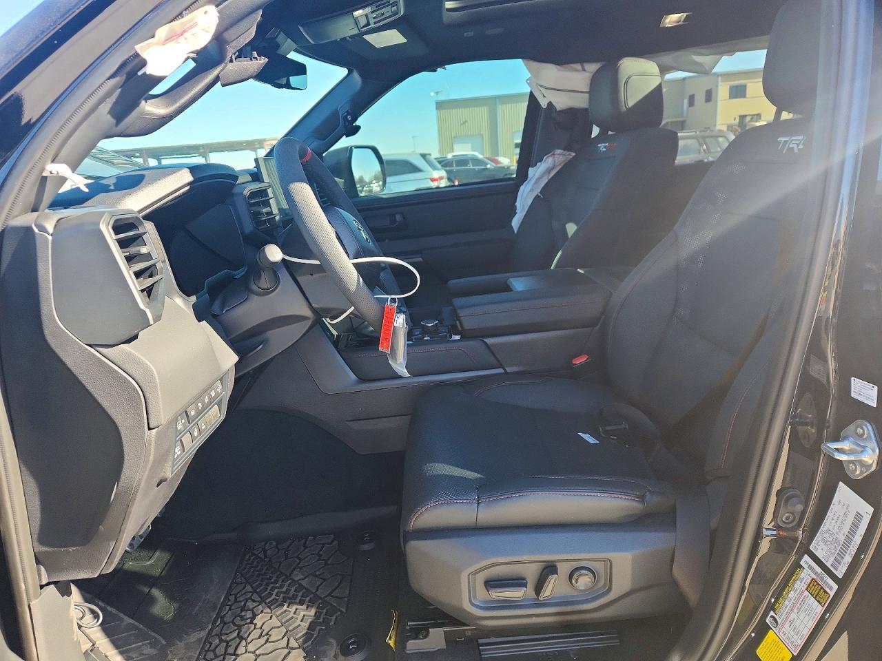 2026 Toyota Sequoia Sr5 - Фото 7