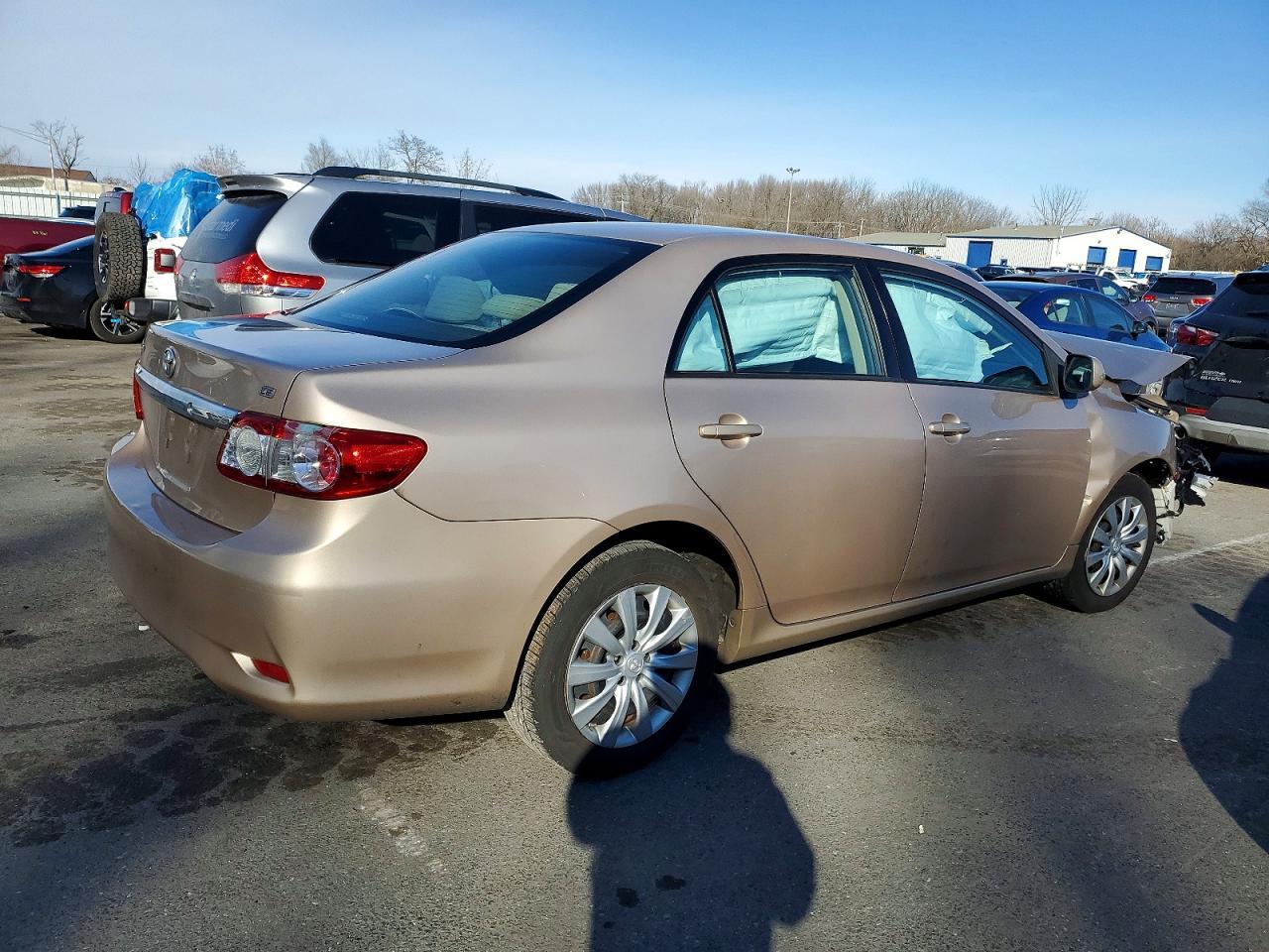 2012 Toyota Corolla Base - Фото 3