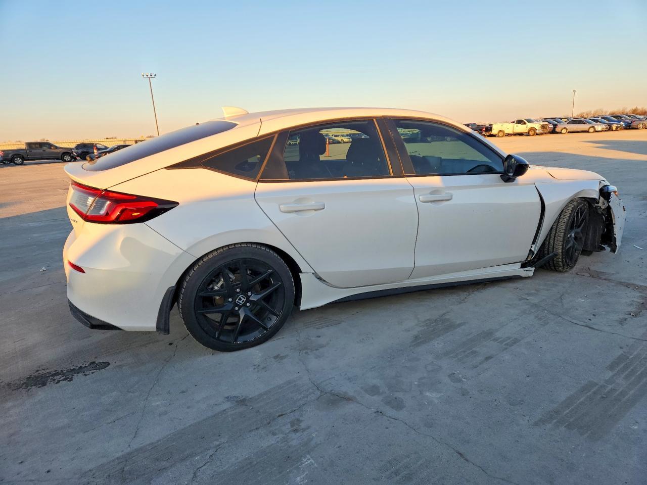 2025 Honda Civic Sport - Фото 3