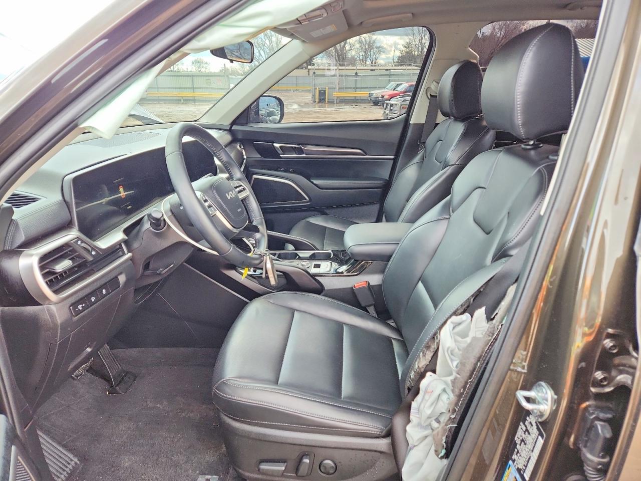 2024 Kia Telluride S - Image 7