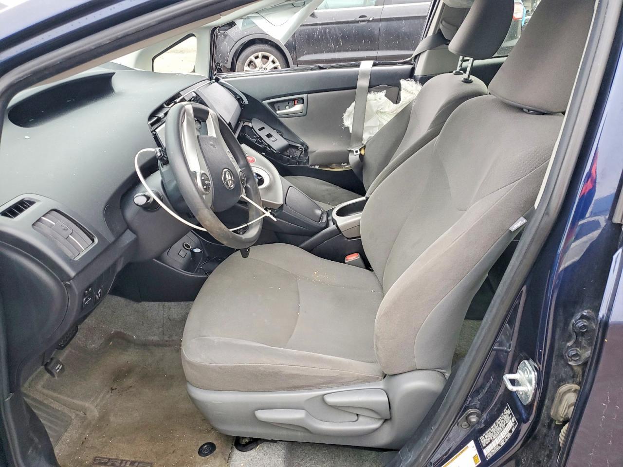 2015 Toyota Prius - Фото 7