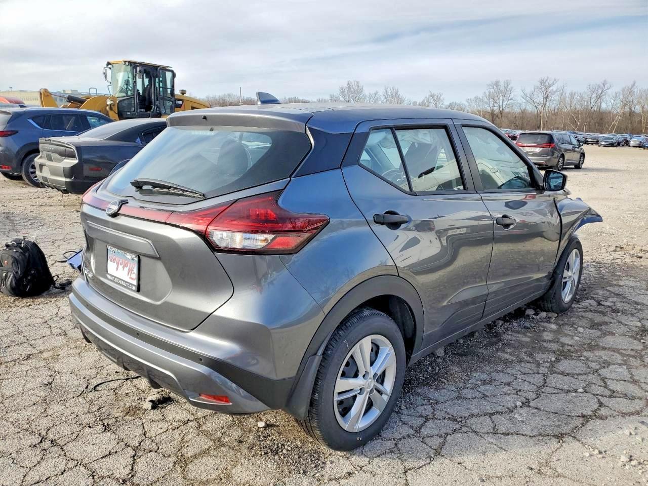 2024 Nissan Kicks S - Image 3