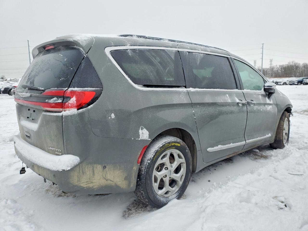 2023 Chrysler Pacifica Limited - Фото 3