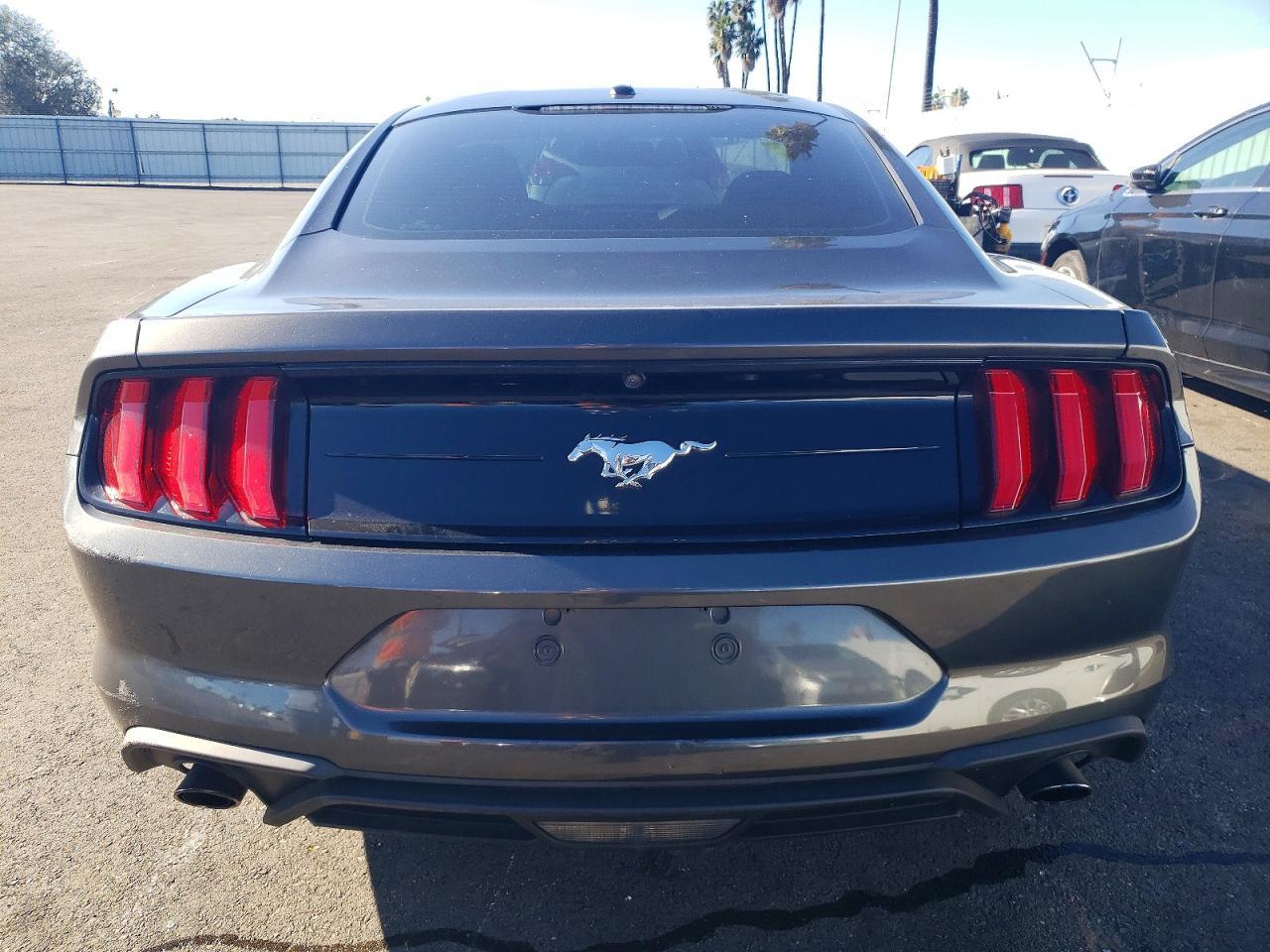 2020 Ford Mustang - Image 6