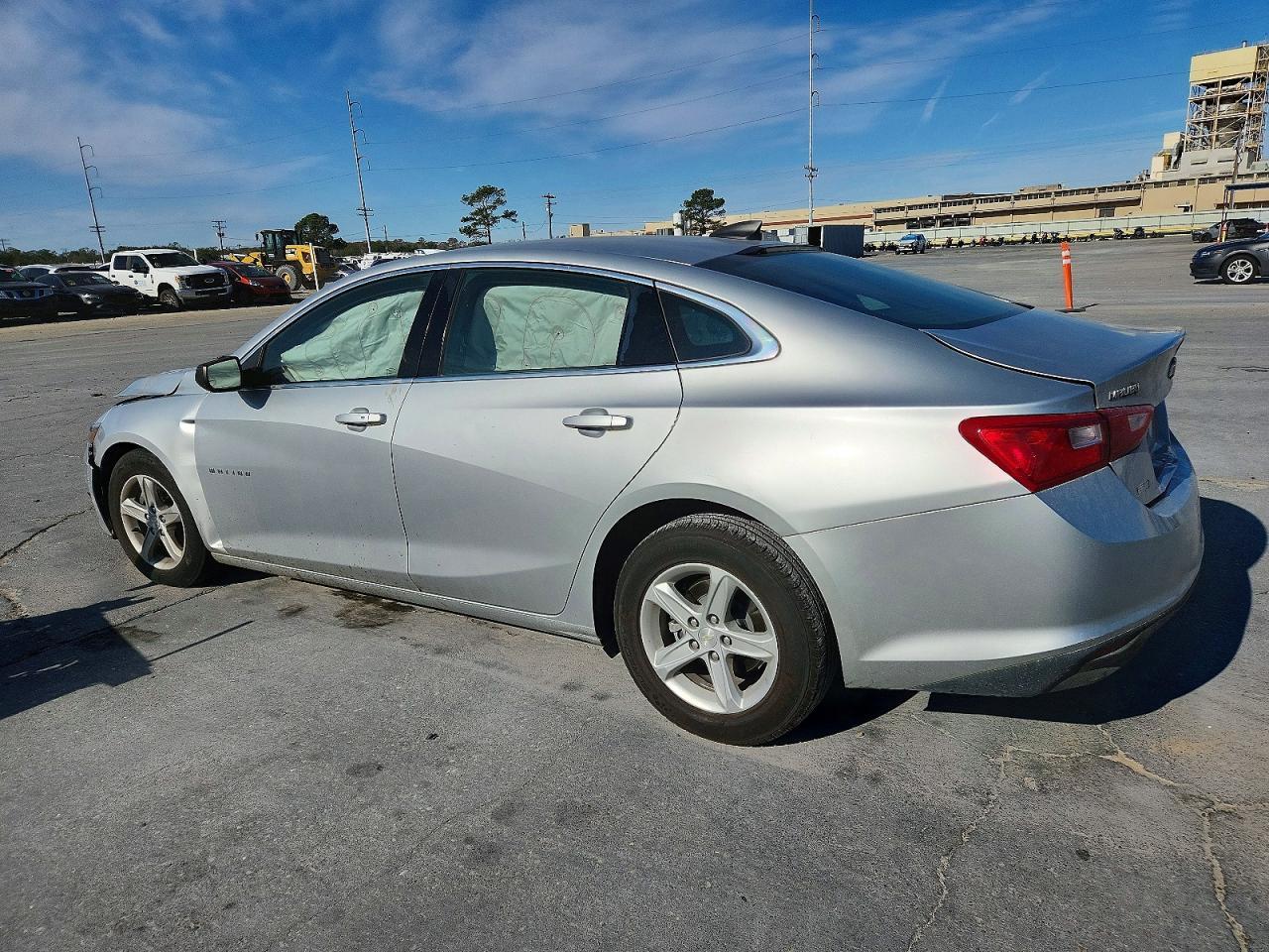 2019 Chevrolet Malibu Ls - Фото 2