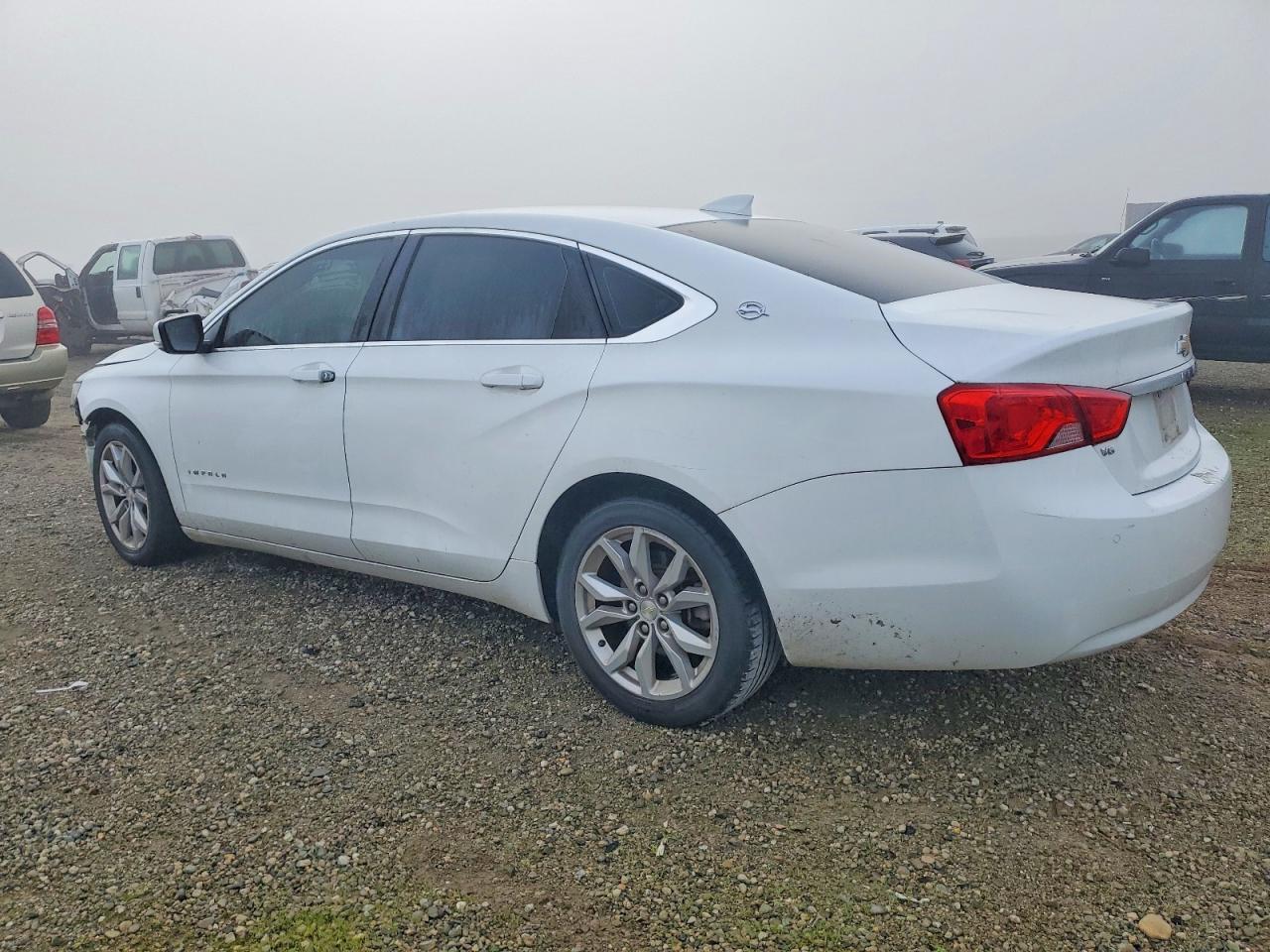 2016 Chevrolet Impala Lt - Image 2