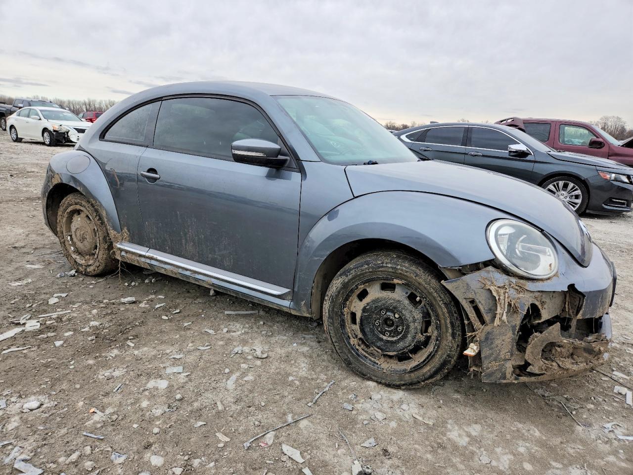 2012 Volkswagen Beetle - Фото 4