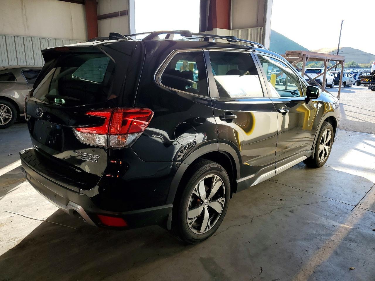 2021 Subaru Forester Touring - Image 3