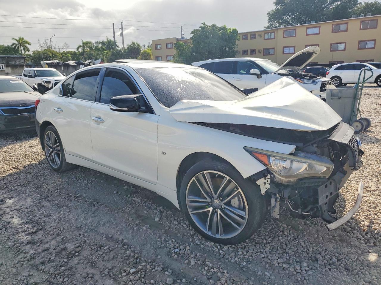2015 Infiniti Q50 Base - Фото 4