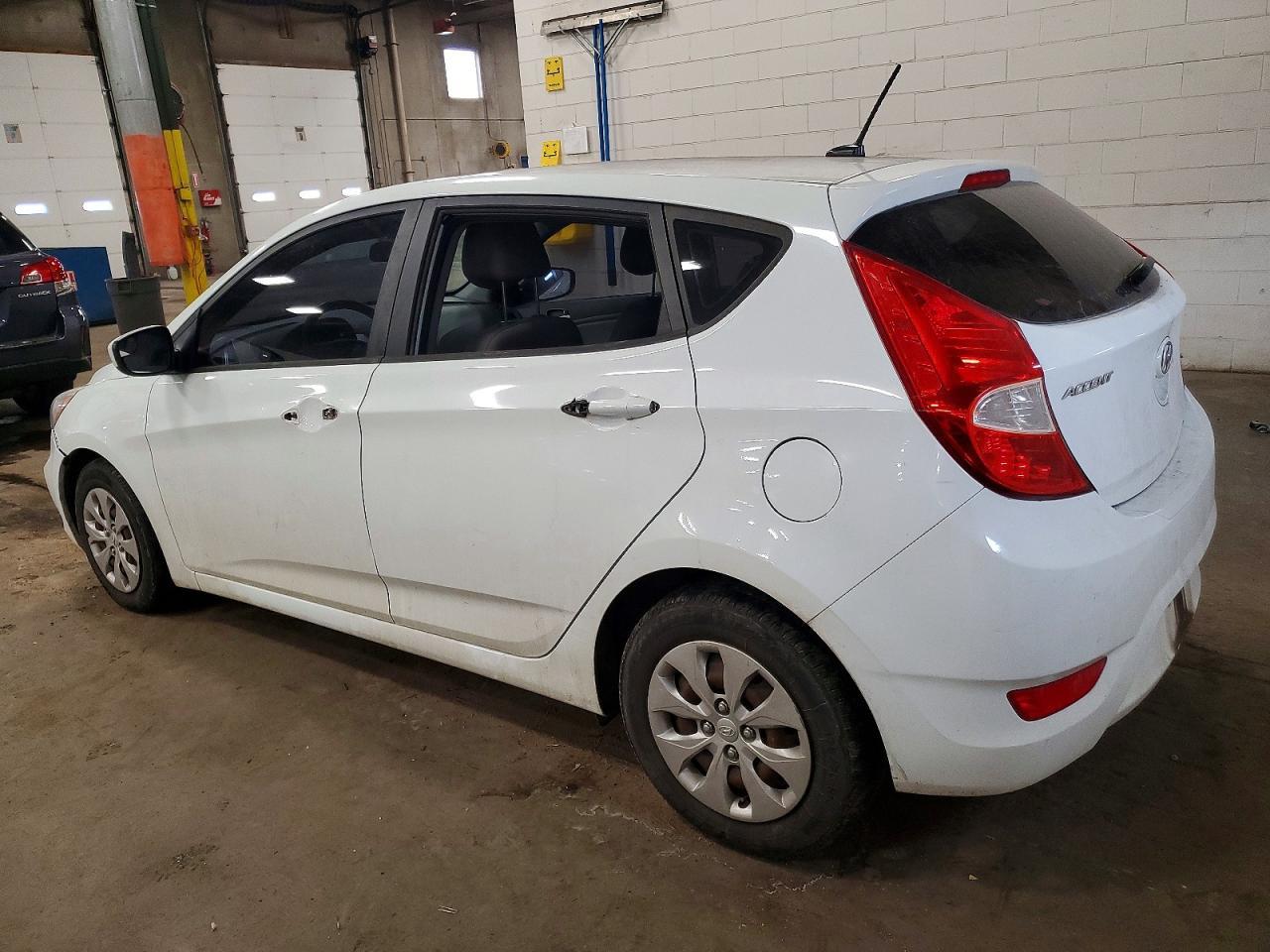 2015 Hyundai Accent Gs - Фото 2