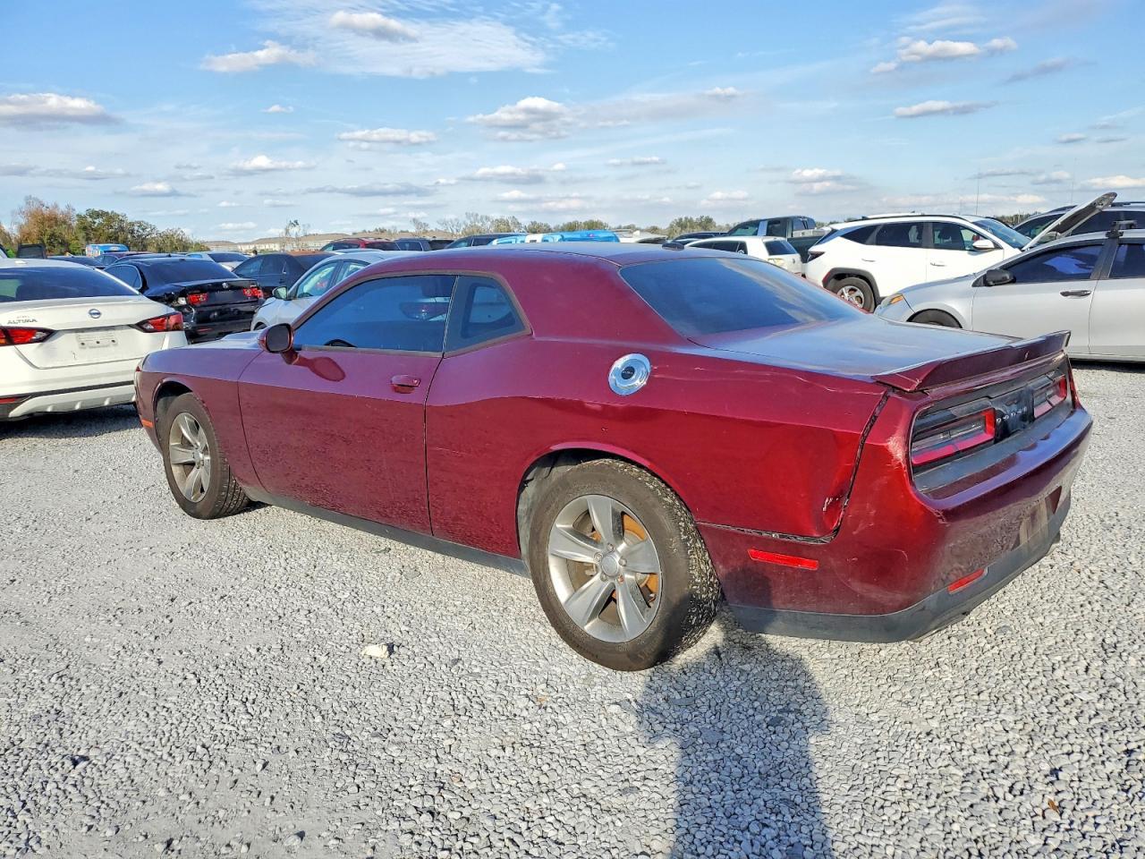 2020 Dodge Challenger Sxt - Фото 2