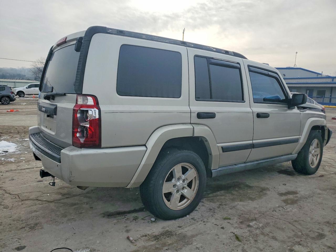 2006 Jeep Commander - Image 3