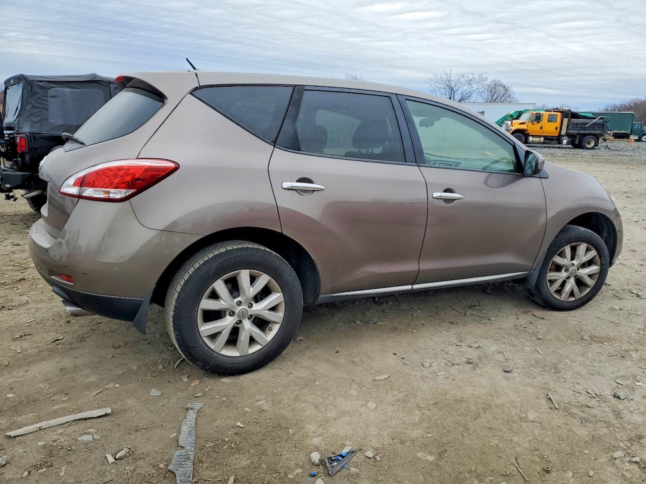 2014 Nissan Murano S - Image 3