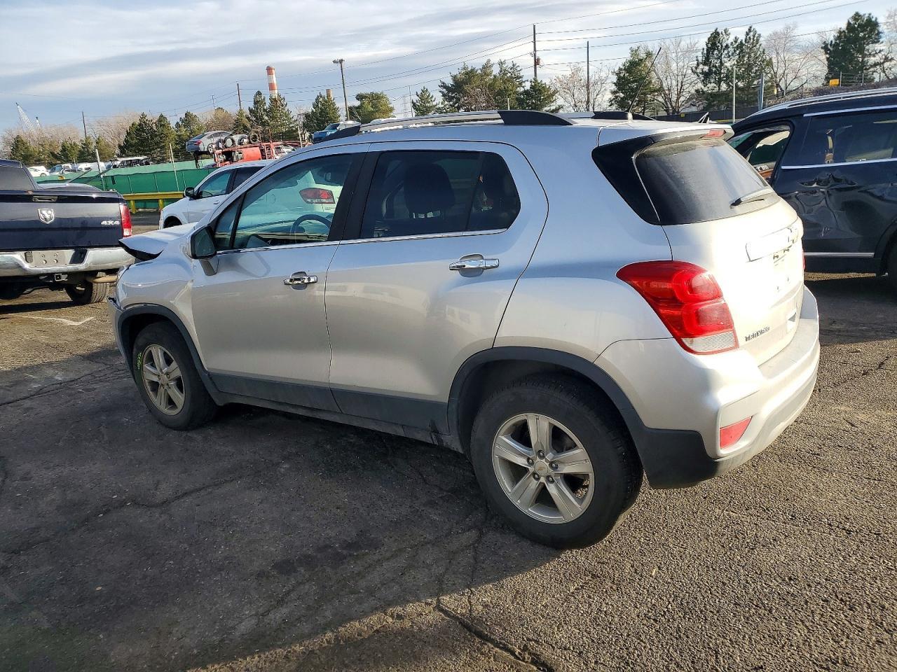 2018 Chevrolet Trax 1Lt - Image 2