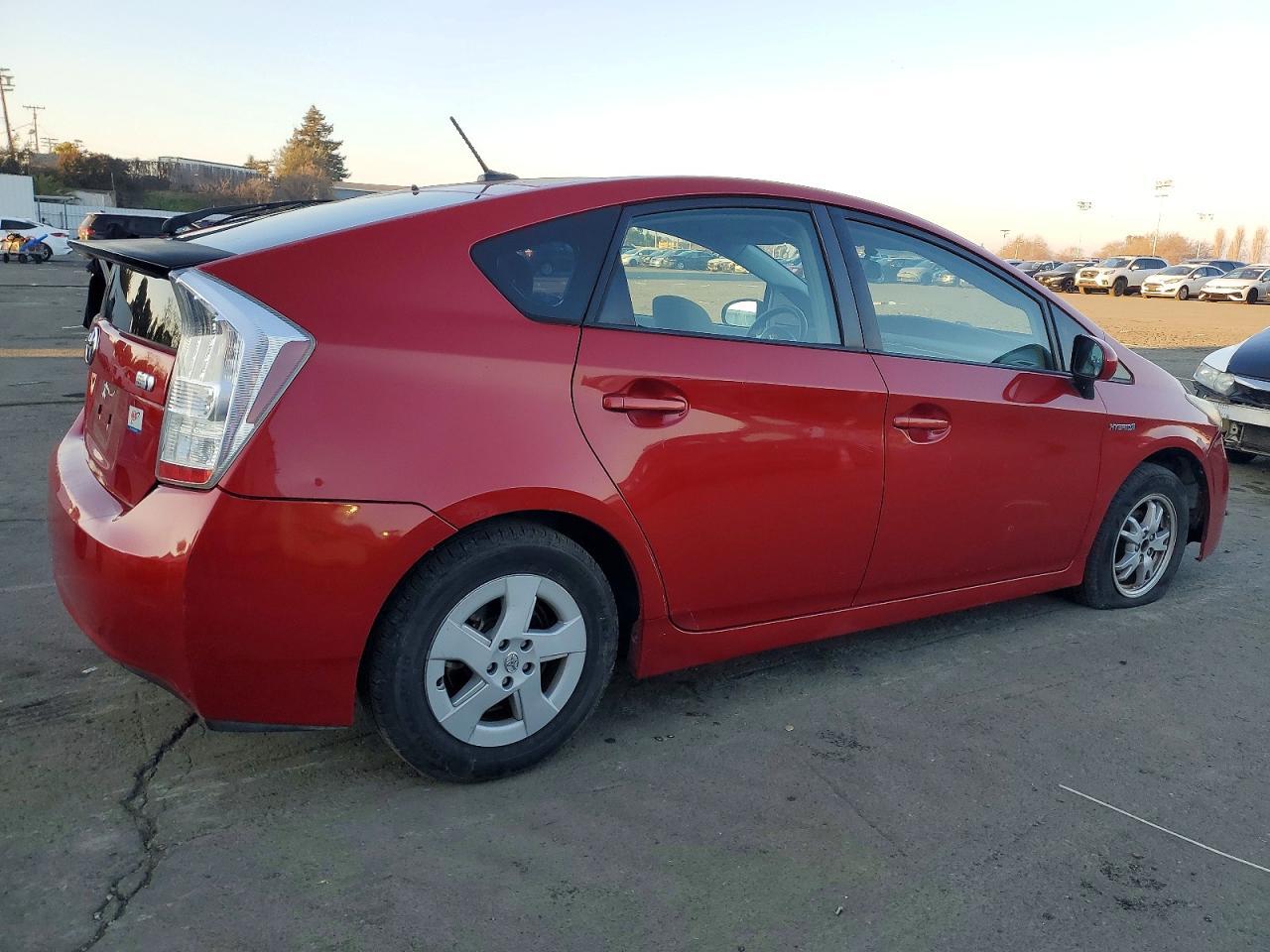 2010 Toyota Prius Iii - Фото 3