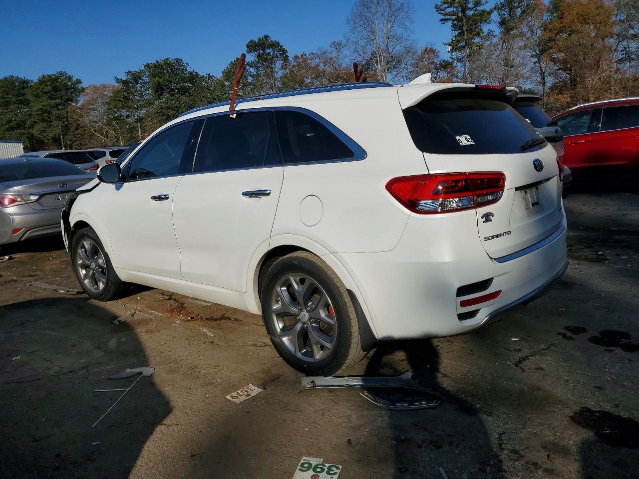 2018 Kia Sorento Sx - Image 2