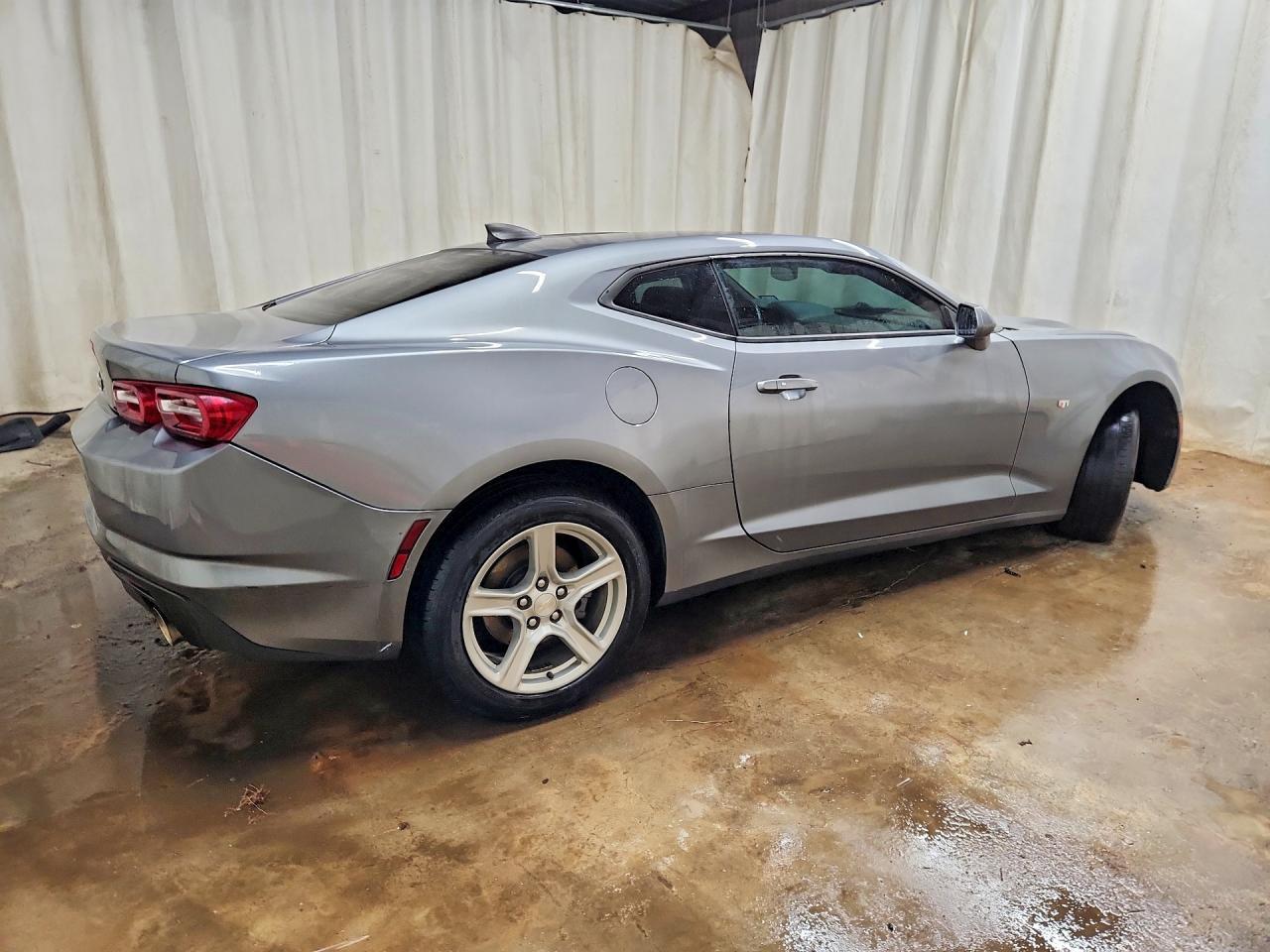 2022 Chevrolet Camaro Ls - Фото 3
