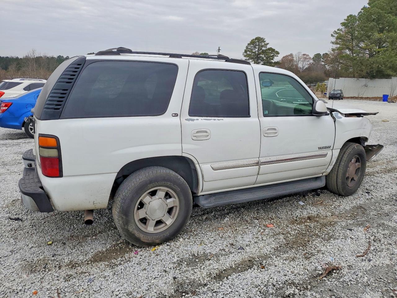 2005 GMC Yukon - Фото 3