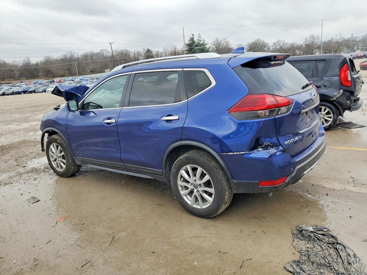 2018 Nissan Rogue S - Image 2