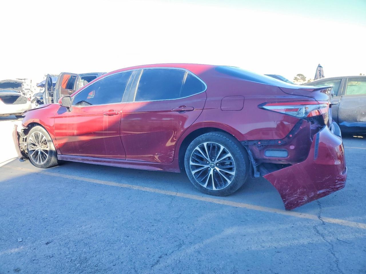 2018 Toyota Camry L - Image 2