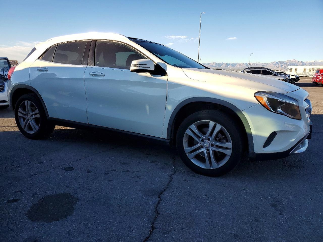 2017 Mercedes-Benz Gla 250 - Image 4