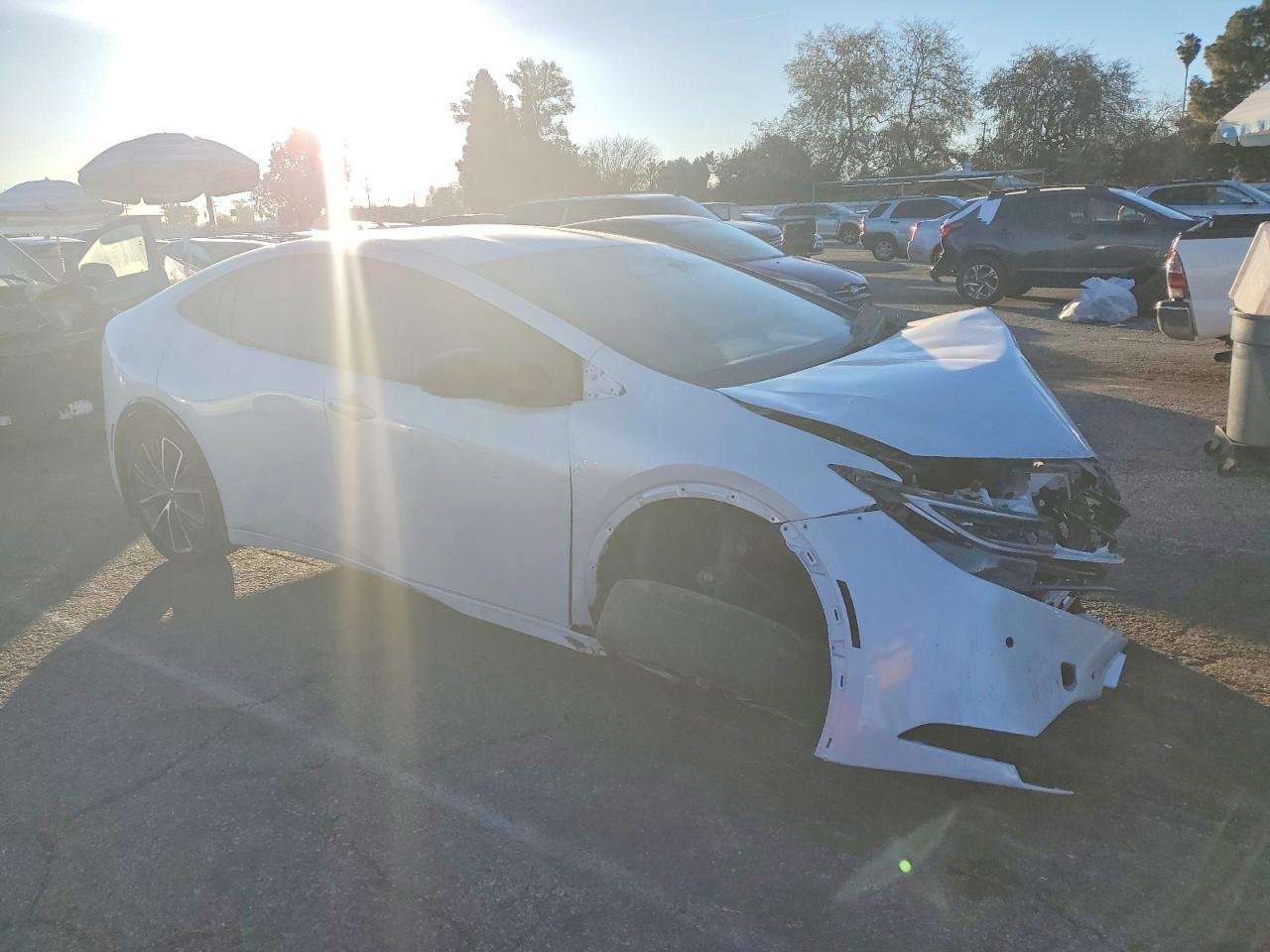 2023 Toyota Prius Le - Фото 4