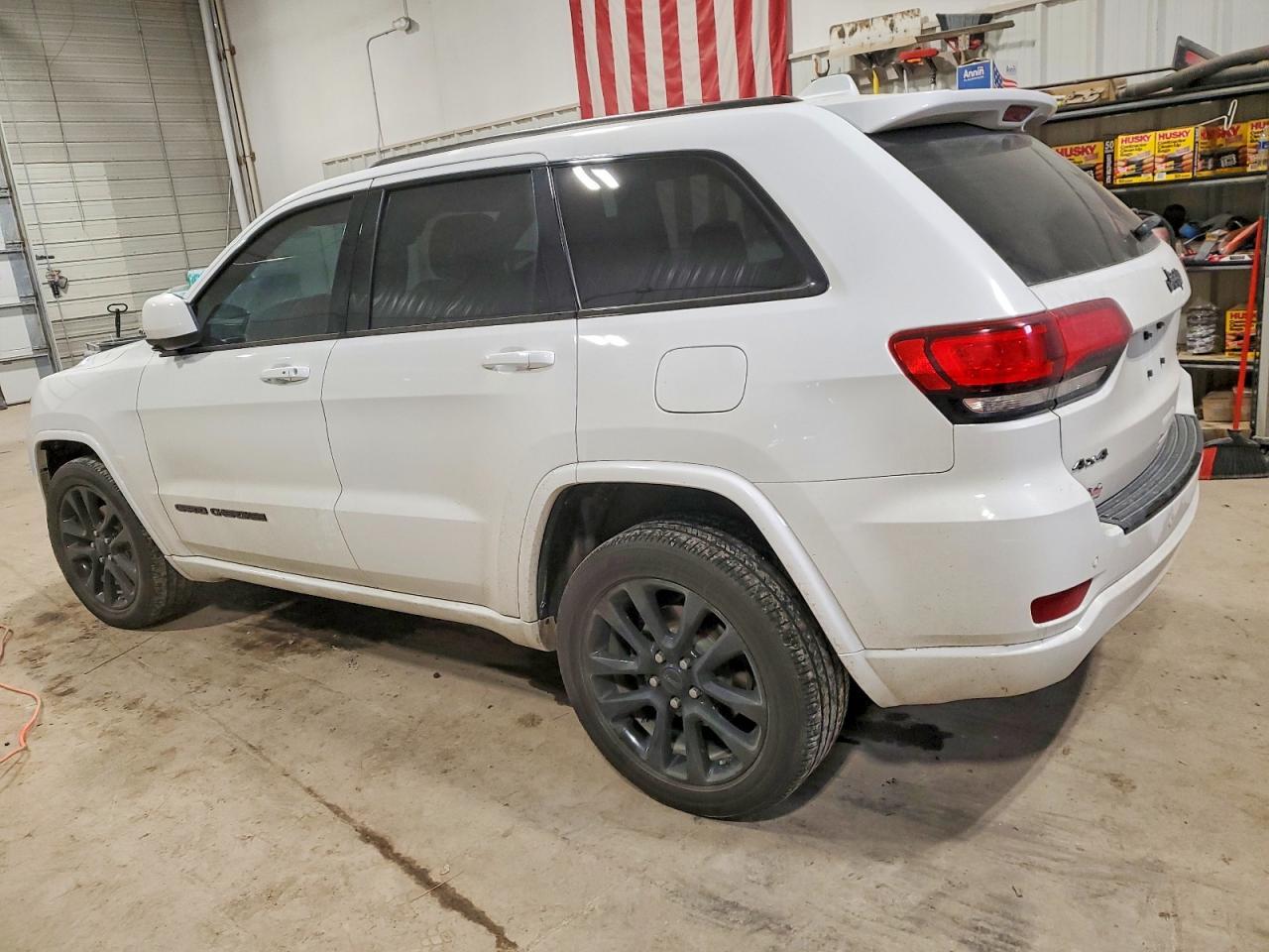 2018 Jeep Grand Cherokee Laredo - Фото 2