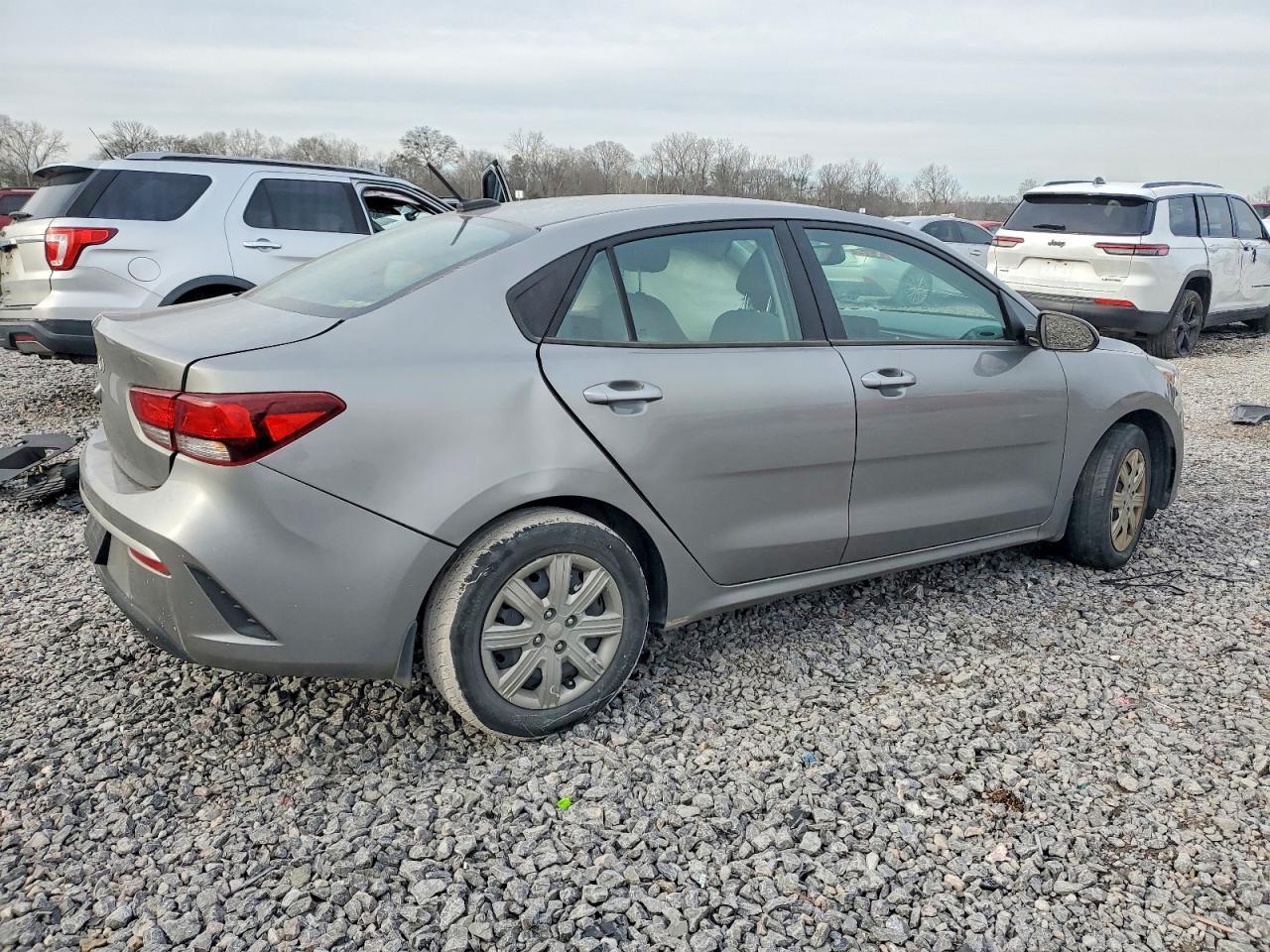 2022 Kia Rio Lx - Фото 3