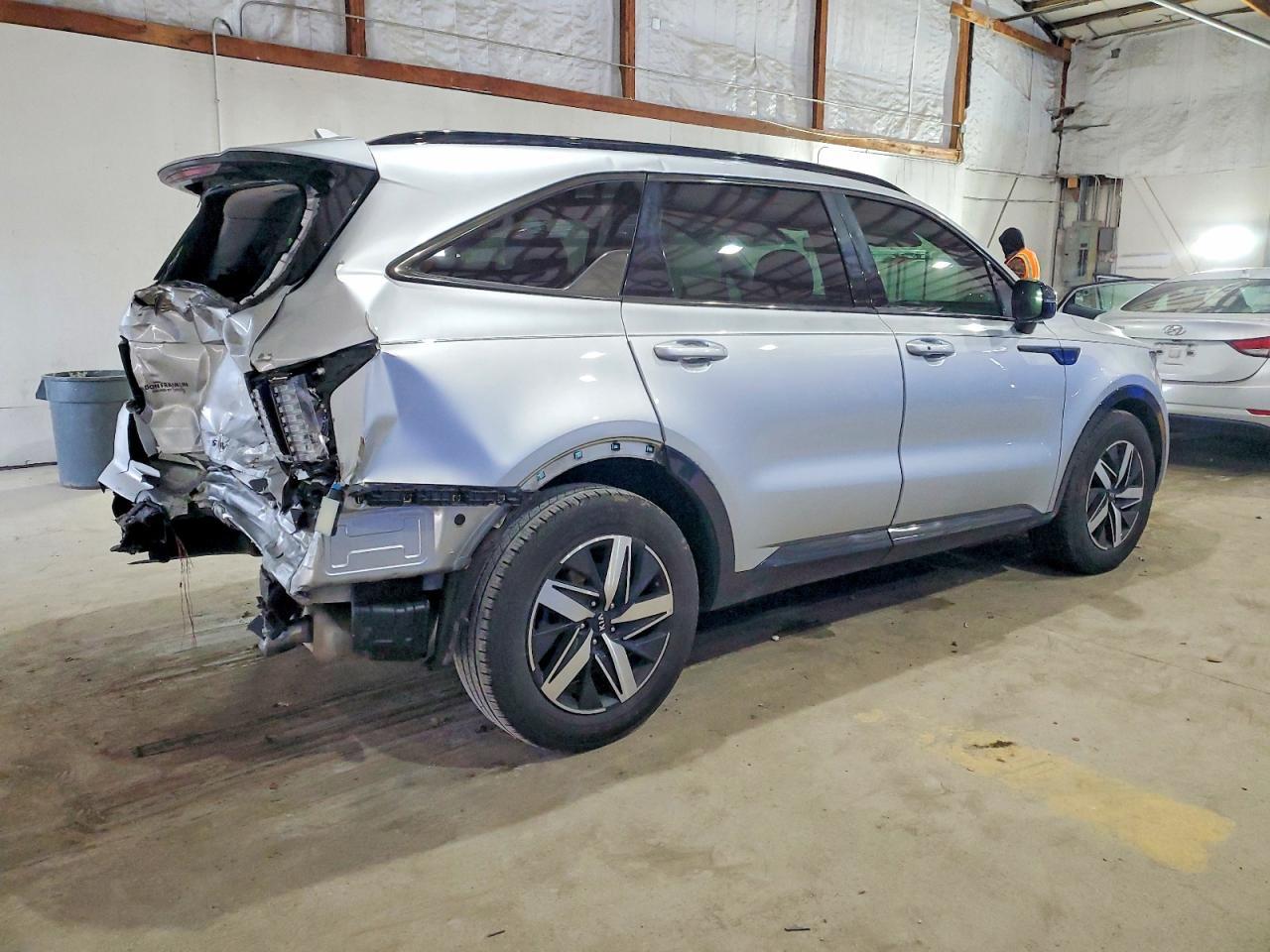 2021 Kia Sorento - Image 3
