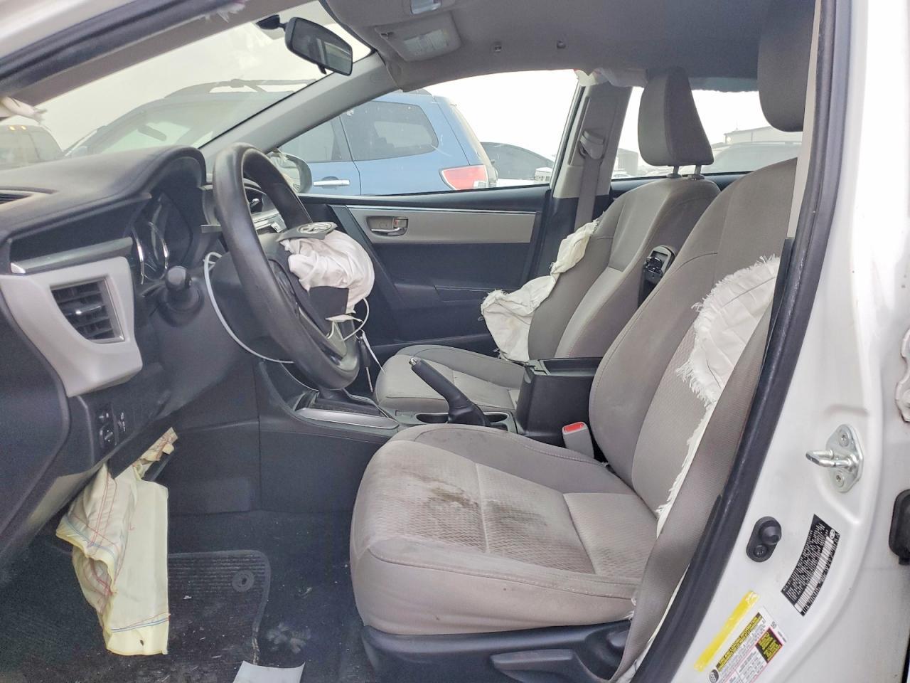 2015 Toyota Corolla L - Фото 7