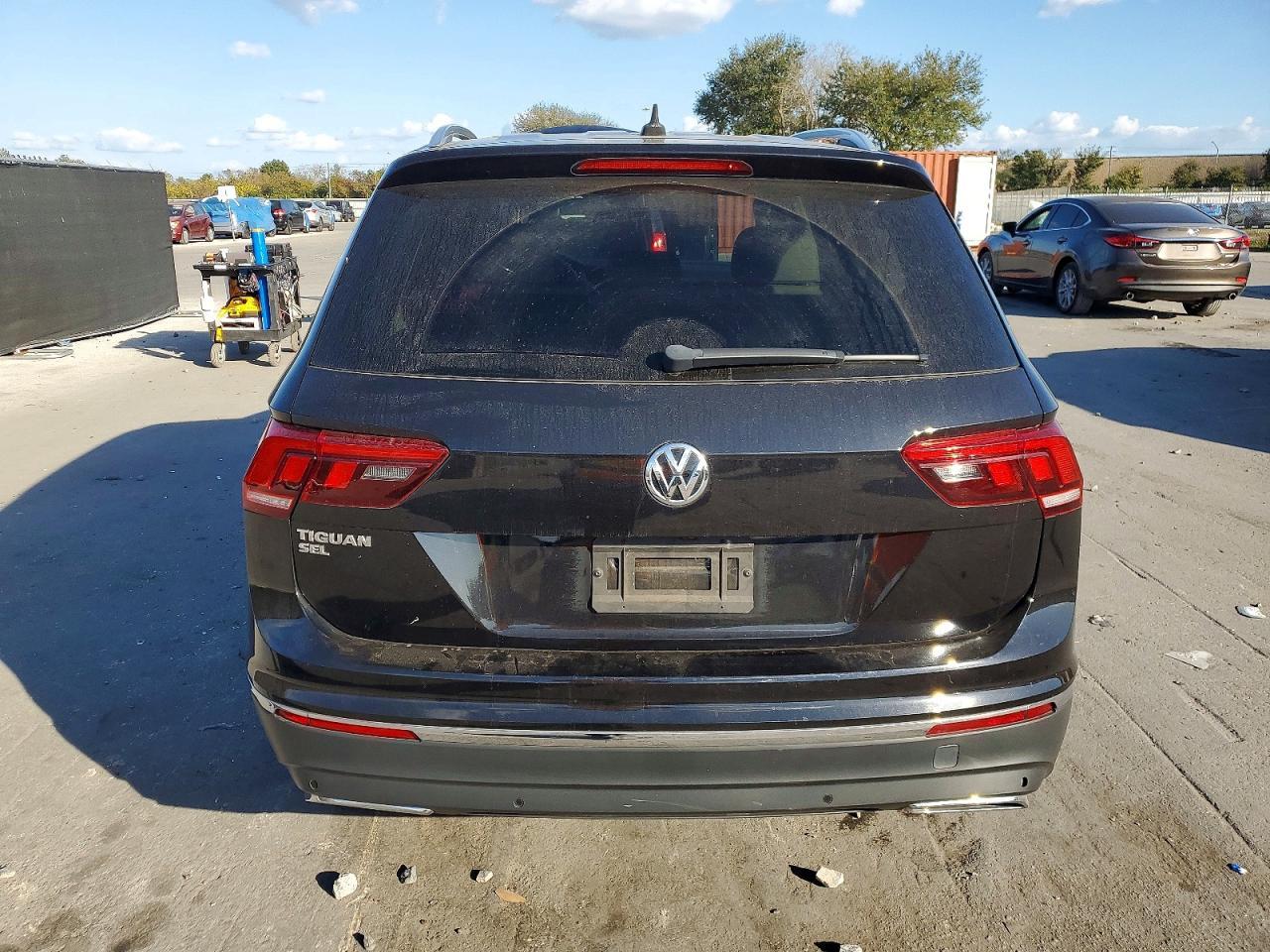 2020 Volkswagen Tiguan Se - Фото 6