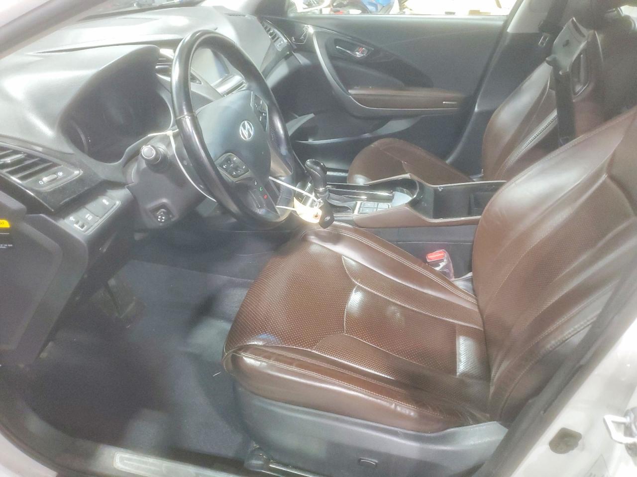 2014 Hyundai Azera Limited - Image 7