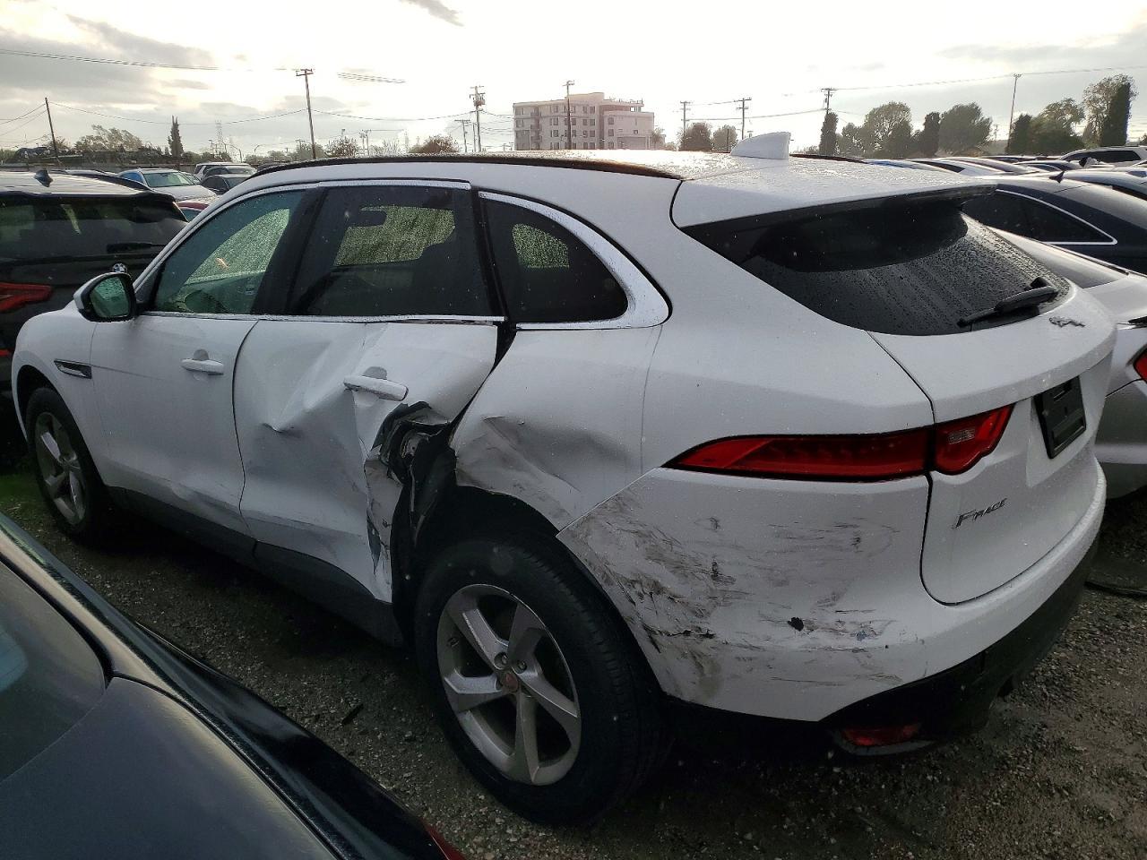 2019 Jaguar F-Pace Premium - Image 2