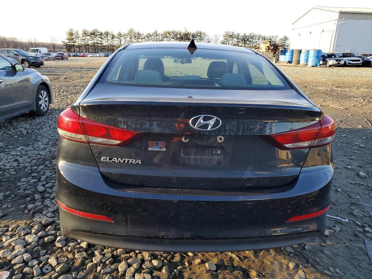 2017 Hyundai Elantra Se - Фото 6